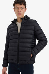 Waterproof Slim Fit Slim Cut Hooded Zippered Puffer Jacket