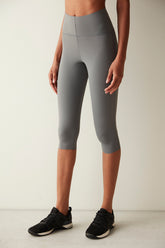 Capri Form Legging