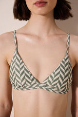 Bamboo Triangle Fit Multicolor Top