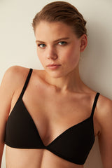 ملابس داخلية حمالة صدر سوداء مرنة بدون سلك