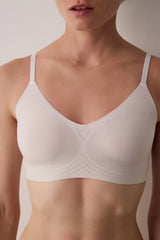 Zero Gram Seamless Non-wired Removable Cup Bra
