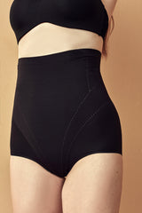 مشد سروال داخلي أسود فاتح عالي الخصر