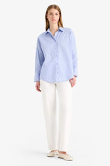 Oversized long-sleeved shirt