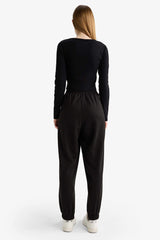 Cool Jogger Sweatpants with Printed Elastic Waist and Pockets