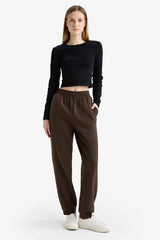 Cool Jogger Sweatpants with Printed Elastic Waist and Pockets