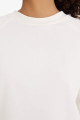 Oversized, loose fit, crew neck, basic, simple thick sweatshirt