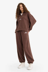 Standard Fit Drawstring Waist Pocket Polar Fleece Sweatpants