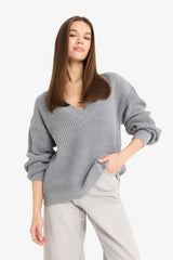 Oversize Wide Pattern V Neck Knitwear Sweater