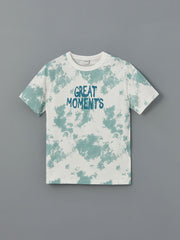 LCW Kids Ecru Crew Neck Boy T-Shirt and Shorts