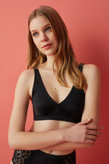 Black Bliss Colors Non-Padded Non-wired Bra