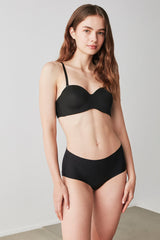 سروال داخلي اسود