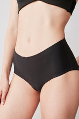 سروال داخلي اسود