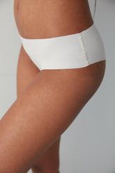 سروال داخلي قطن مقصوص بالليزر