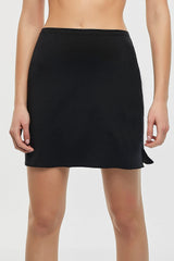 تنورة قصيرة