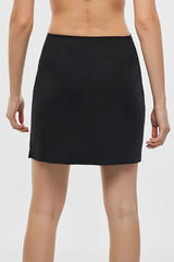 تنورة قصيرة