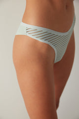 سروال داخلي برازيلي باللون النيود على شكل حرف V