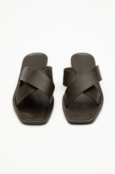 Bn Brown Como Slipper