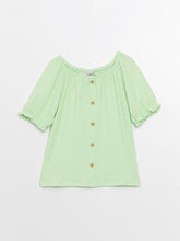 تي شيرت بناتي بأكمام قصيرة وياقة واسعة باللون الأخضر