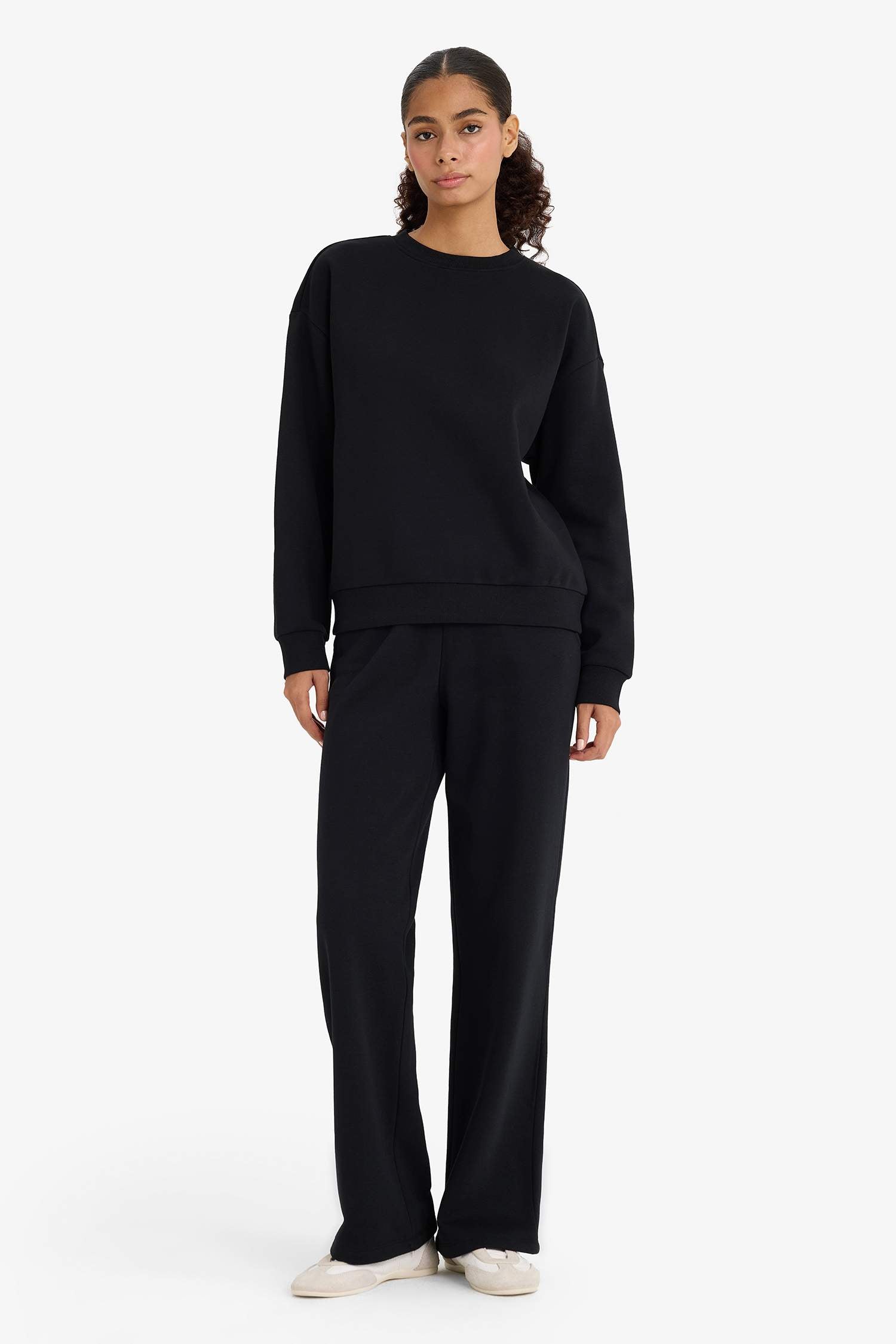 Relax Fit Crew Neck Basic Thick Sweatshirt