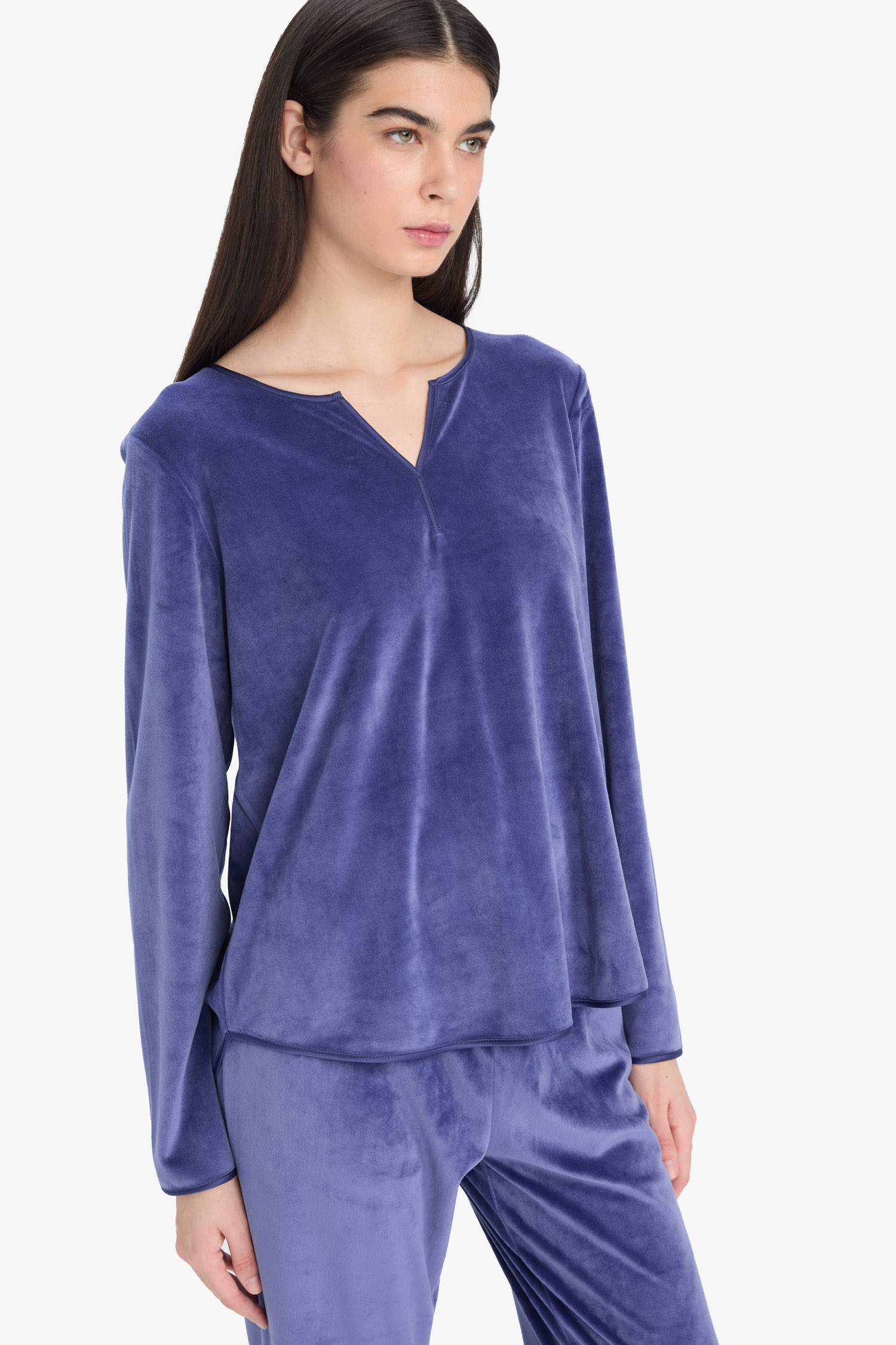 Pajama Set Regular Fit Long Sleeve Velour Top Long Bottom-Fall in Love