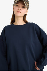 Coool oversized wide fit crew neck thick fabric sweatshirt