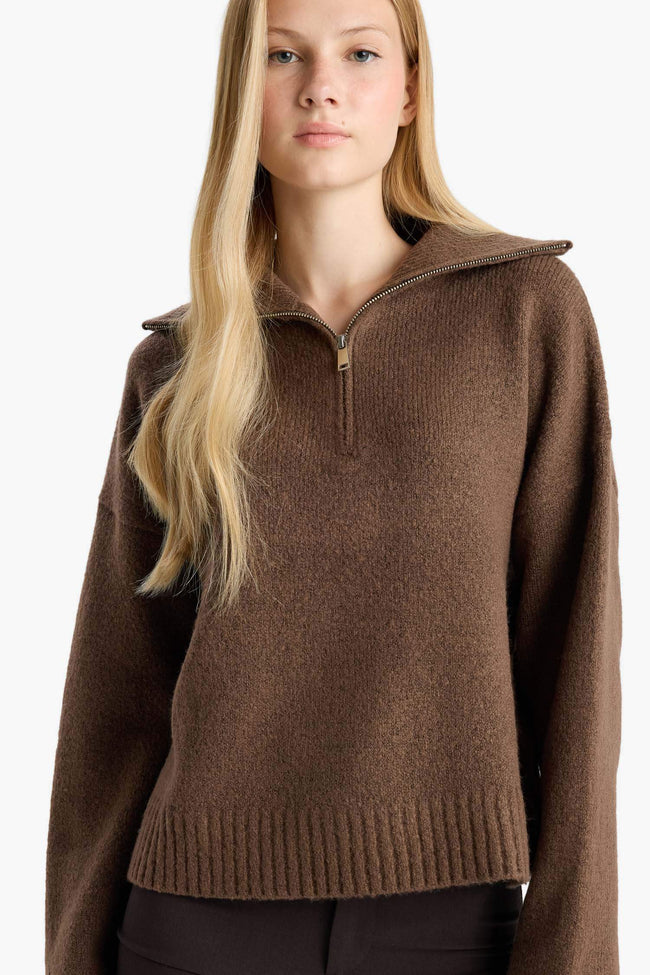 Oversize Loose Fit Polo Collar Half-Zip Knit Sweater Hover Image