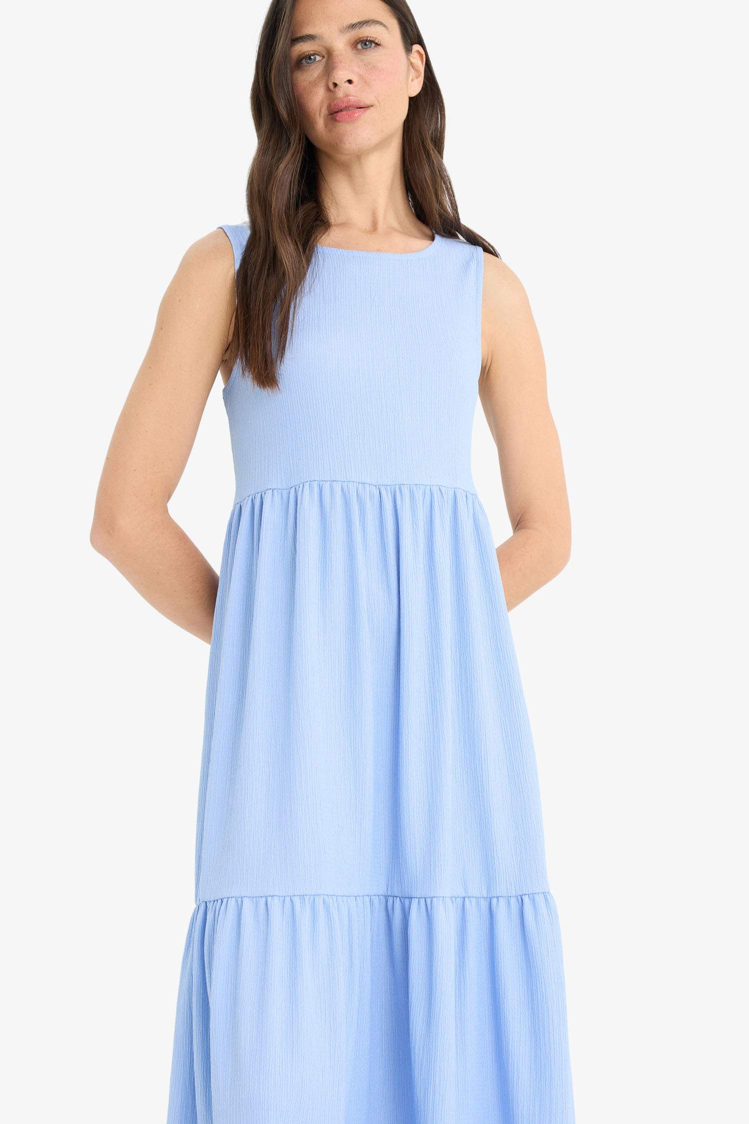 Crew Neck Crepe Sleeveless Midi Summer Dress