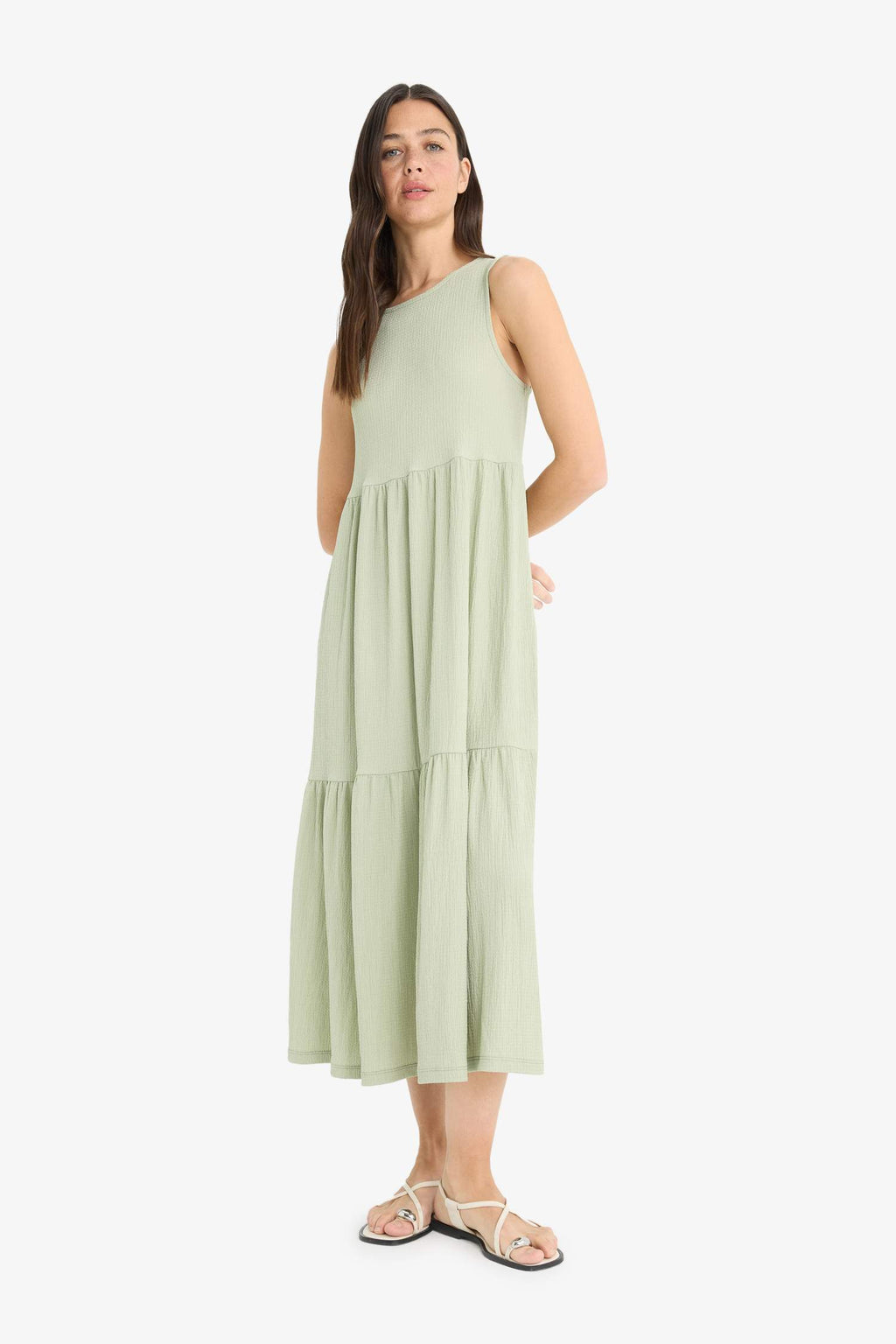 Crew Neck Crepe Sleeveless Midi Summer Dress