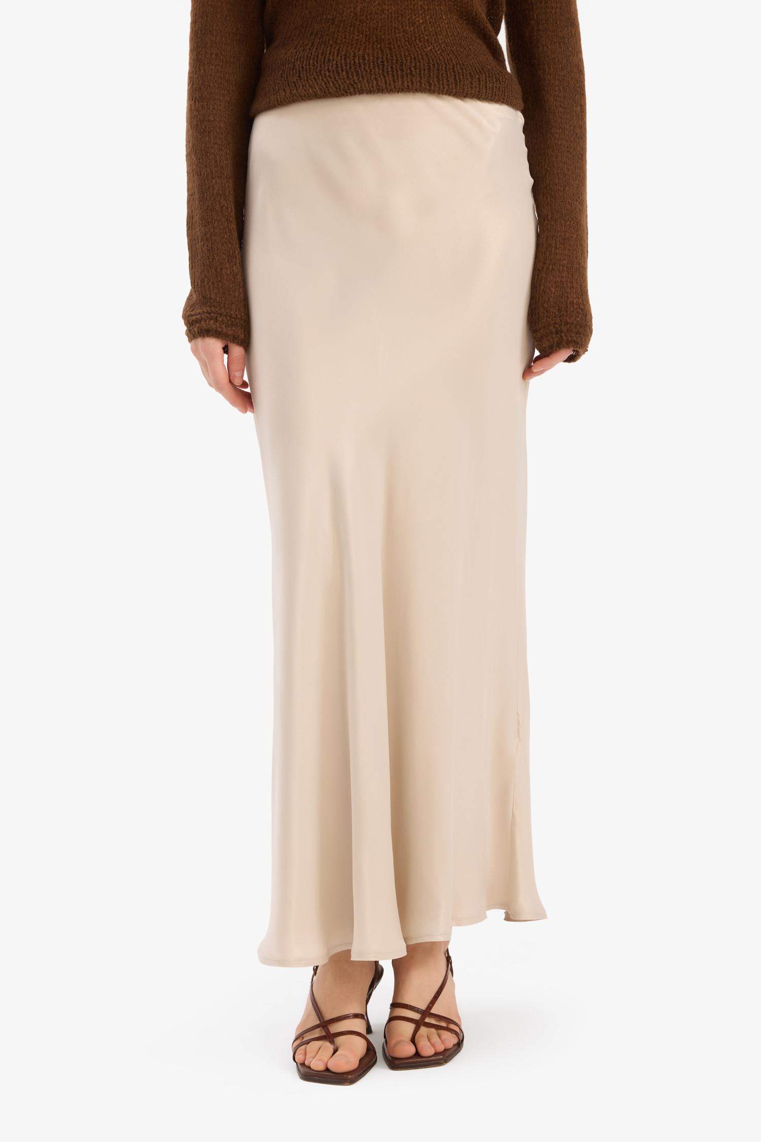 A Normal Waist Satin Midi Skirt