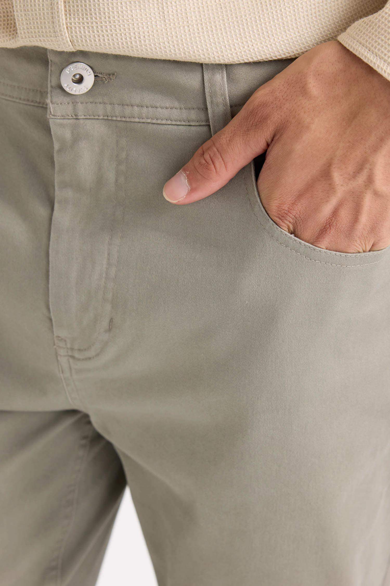 Super Skinny Hem Gabardine Chino Pants