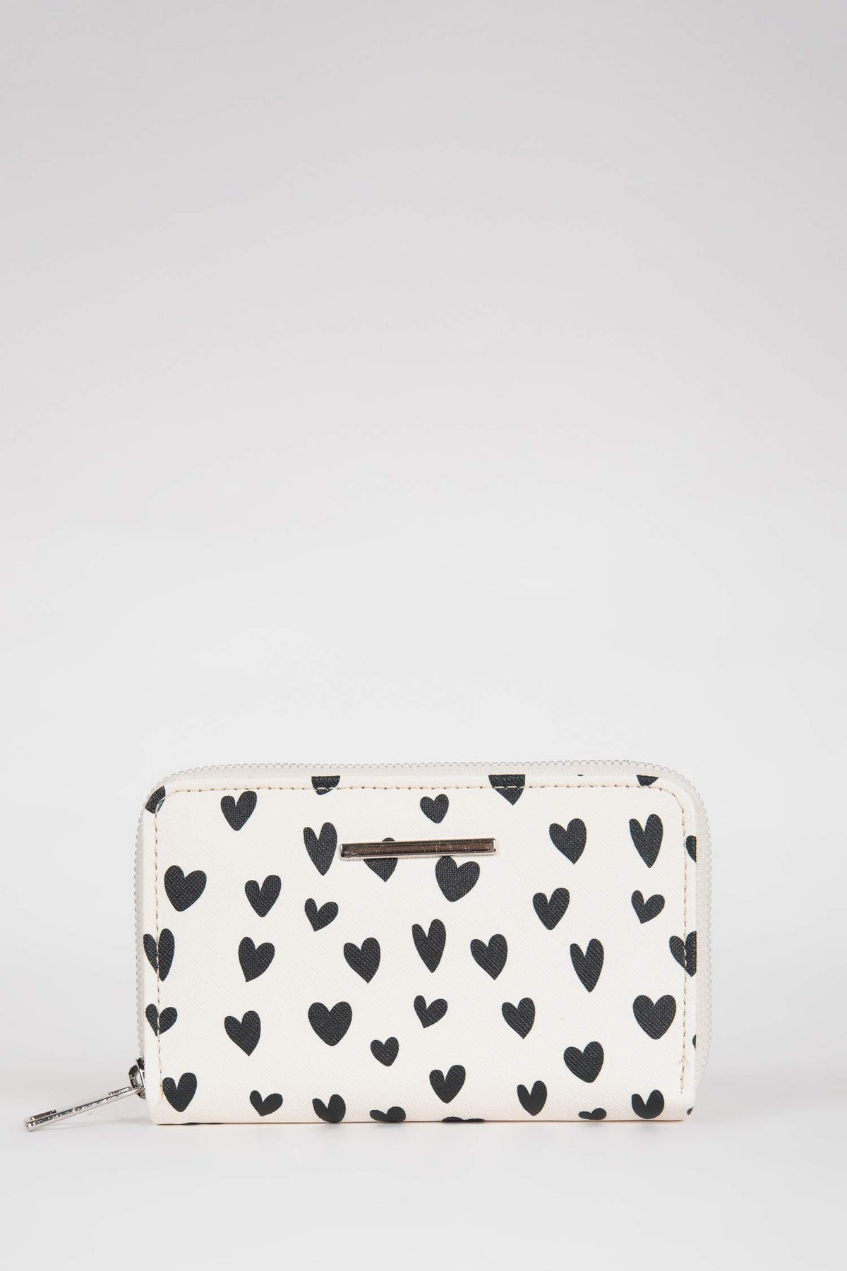 Women's Heart Patterned Faux Leather Wallet