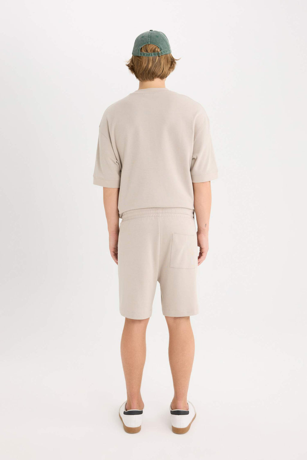 Loose Fit Crew Neck Heavy Fabric Basic T-Shirt