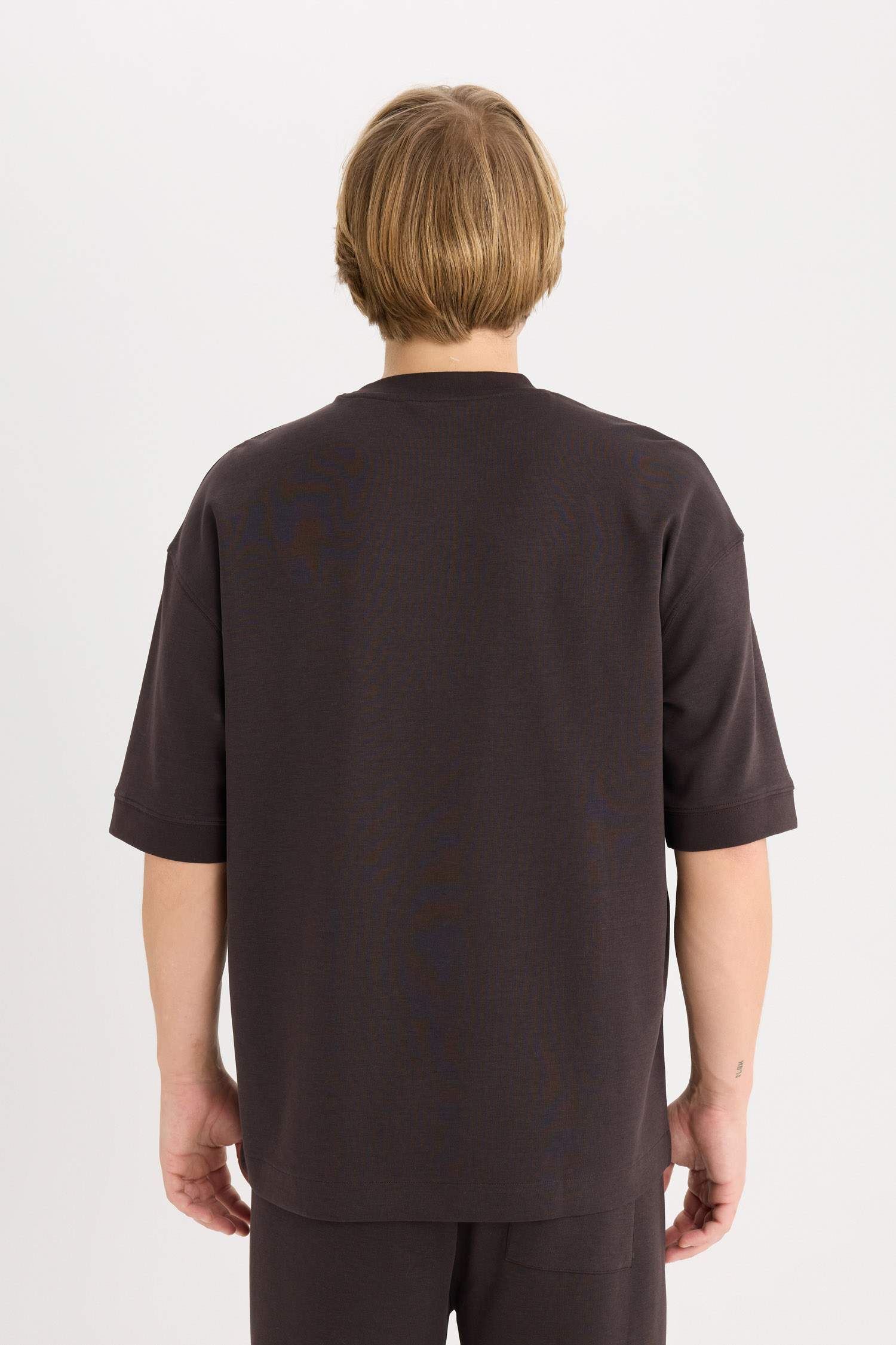 Loose Fit Crew Neck Heavy Fabric Basic T-Shirt