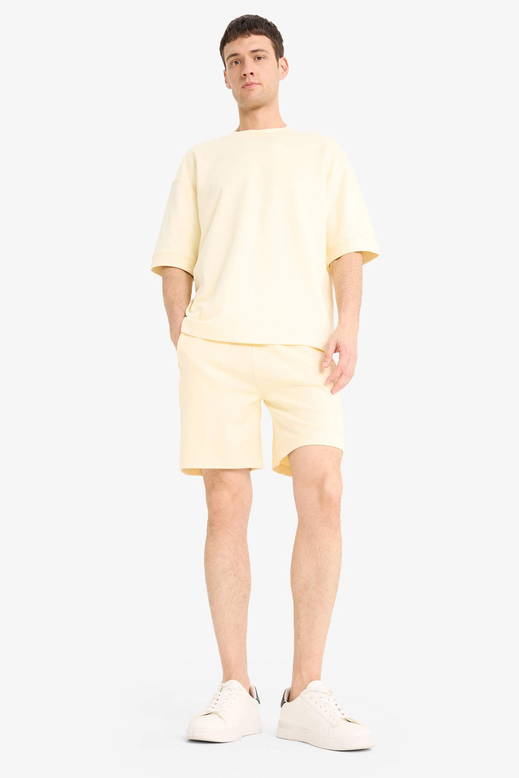 Loose Fit Crew Neck Heavy Fabric Basic T-Shirt