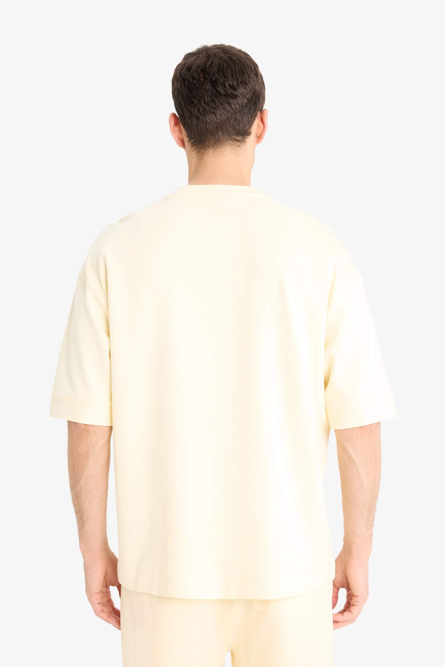Loose Fit Crew Neck Heavy Fabric Basic T-Shirt