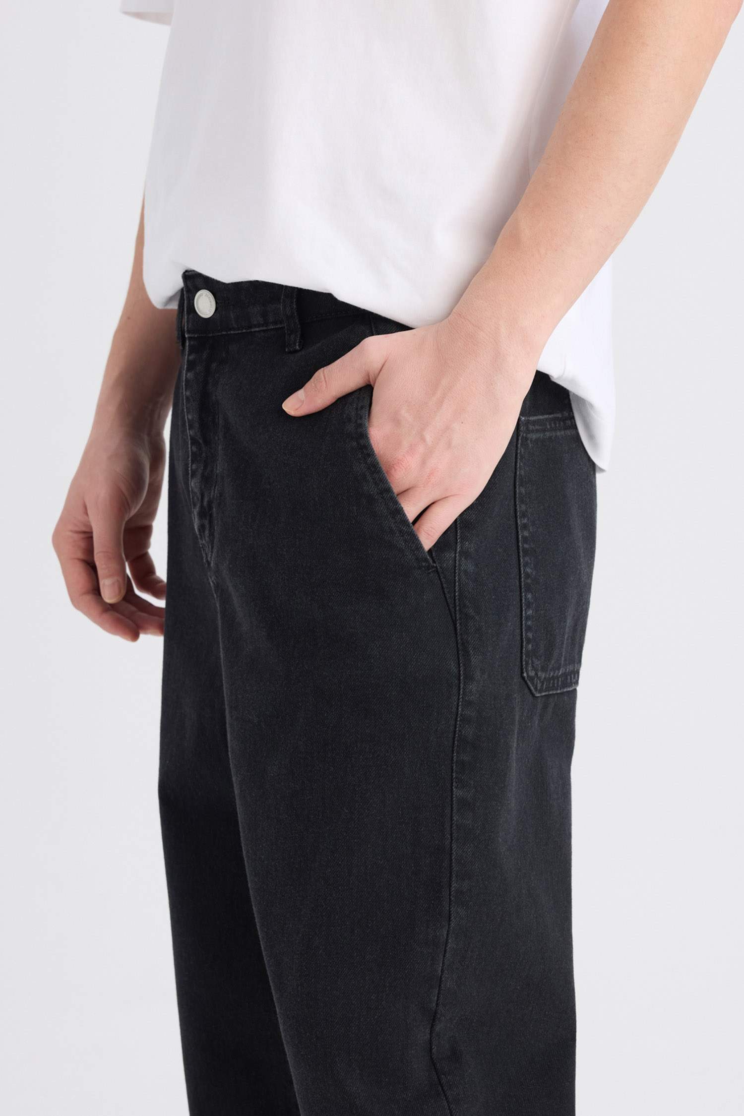 Relaxed Slouchy Fit Skinny Leg Jeans