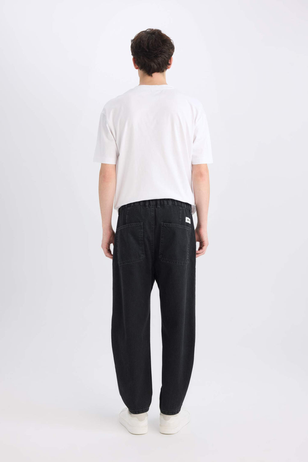 Relaxed Slouchy Fit Skinny Leg Jeans