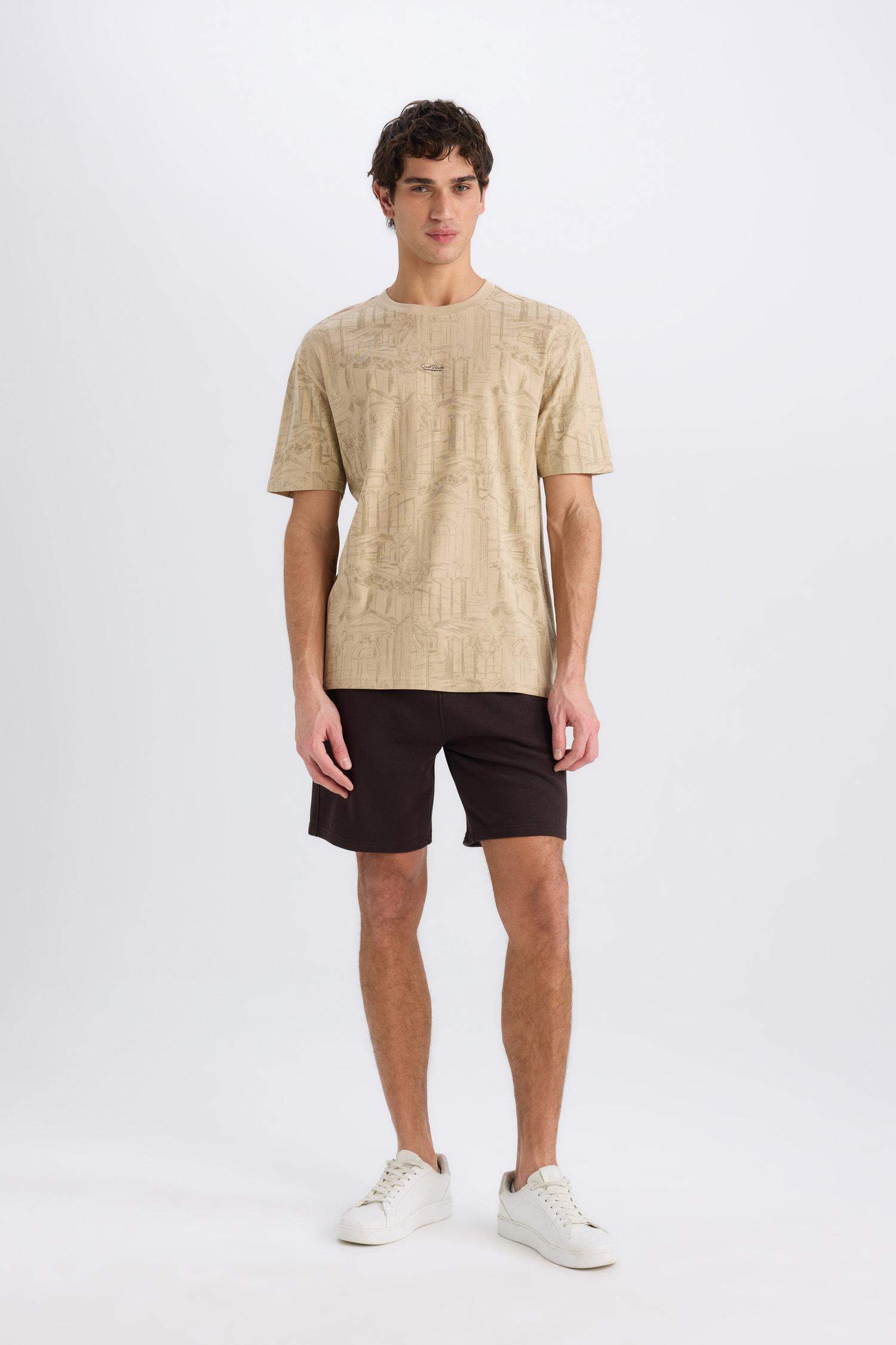 Regular Fit Straight Leg Basic Shorts