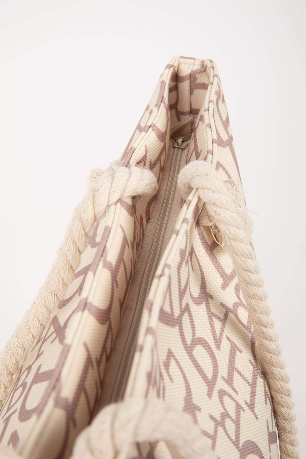 Women's Straw Beach Bag