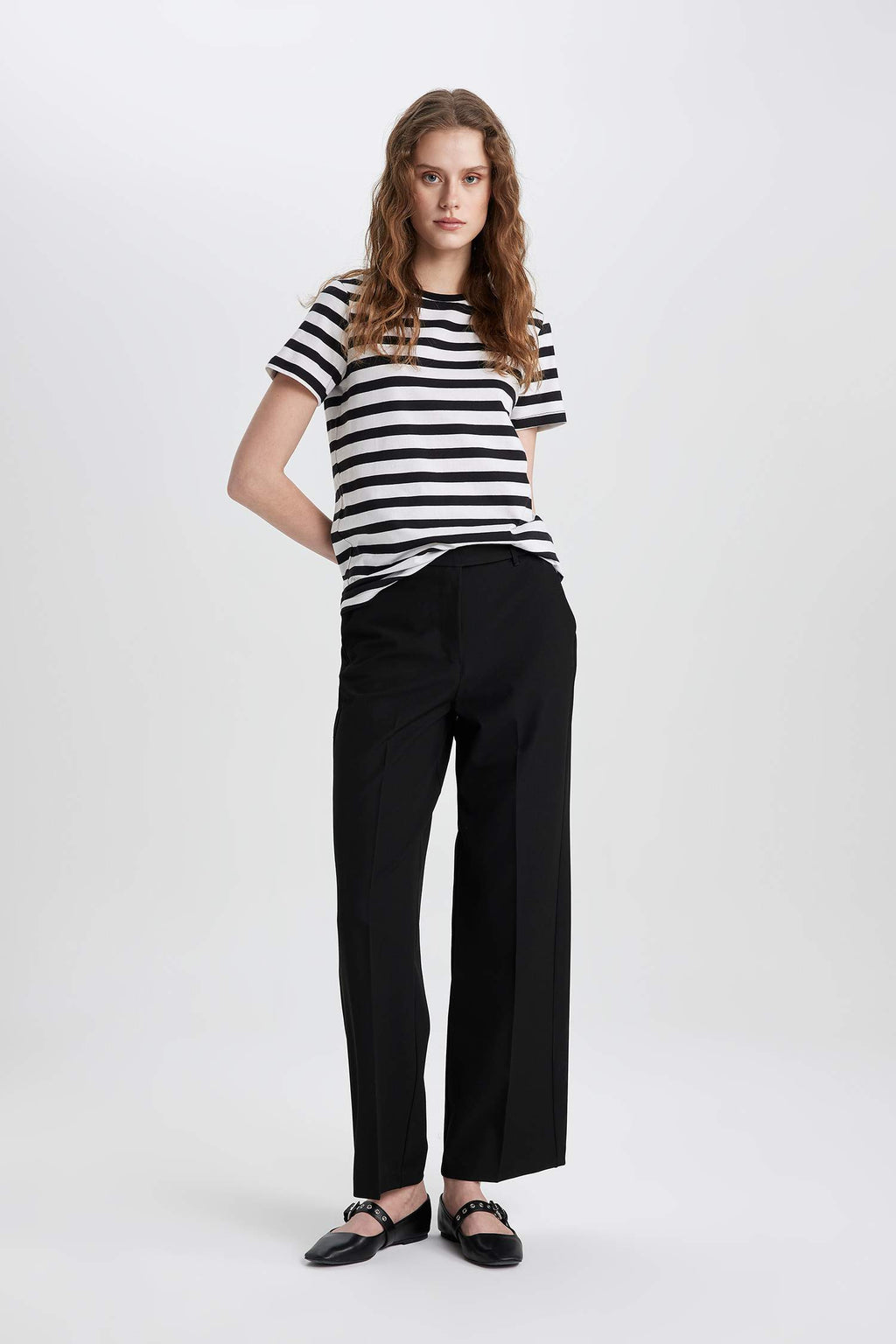 Regular Fit Crew Neck Basic Short Sleeve T-Shirt