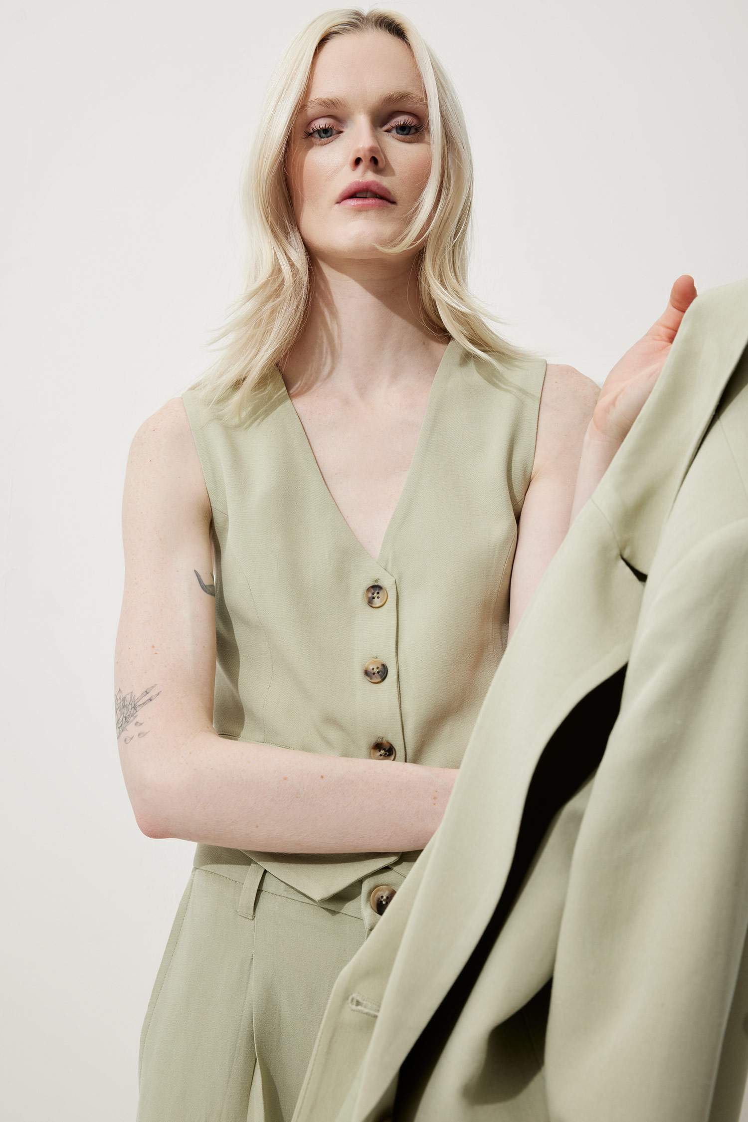 V Neck Linen Blend Vest