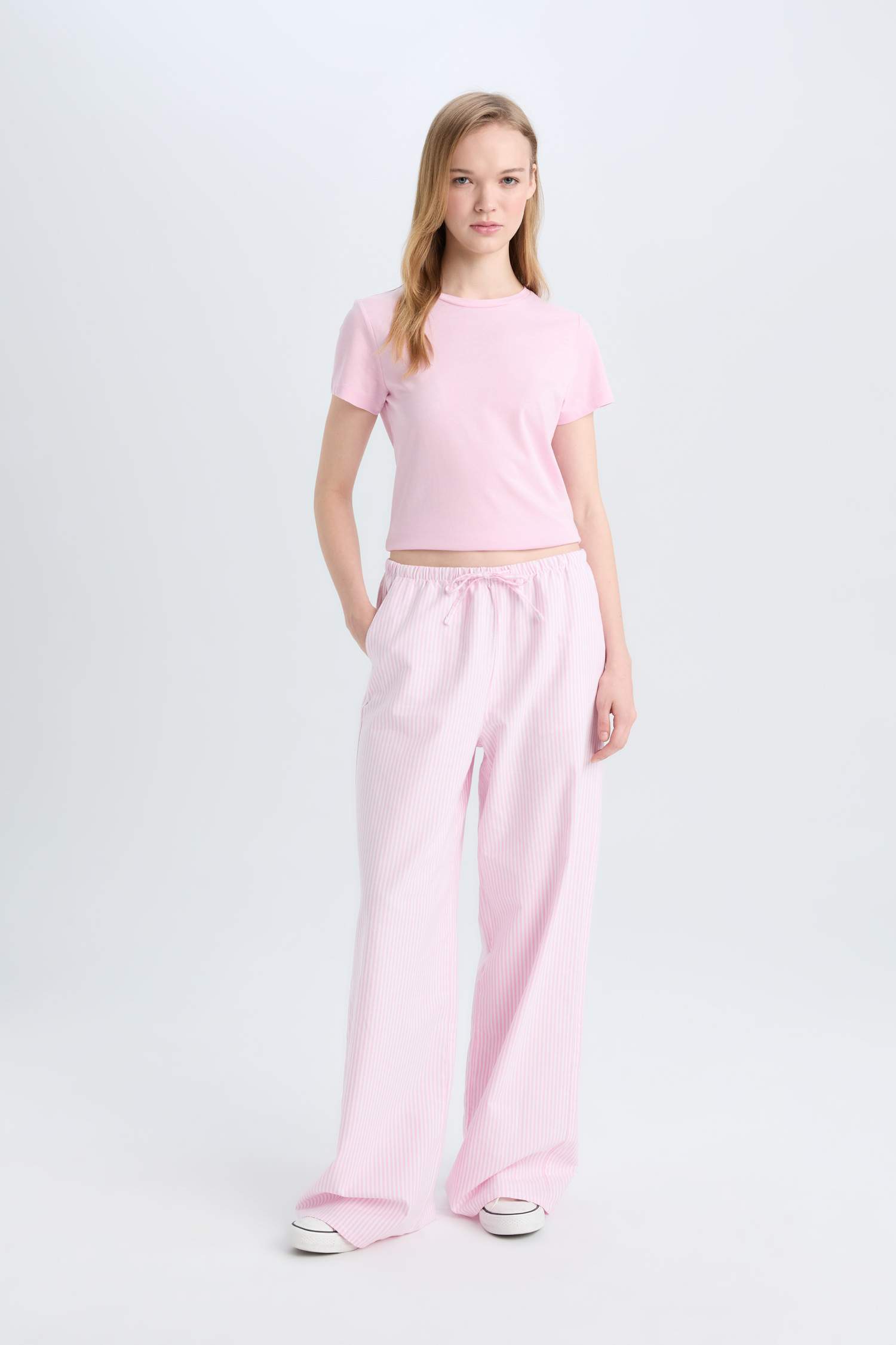 Regular Fit Crew Neck Basic Black T-Shirt