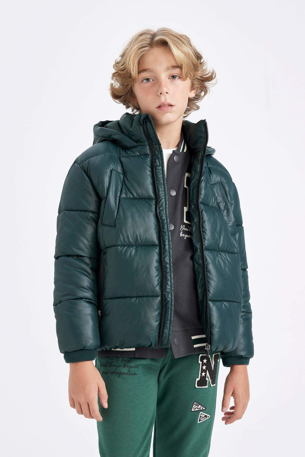 Boys Waterproof Hooded Zippered Pocket Puffer Jacket