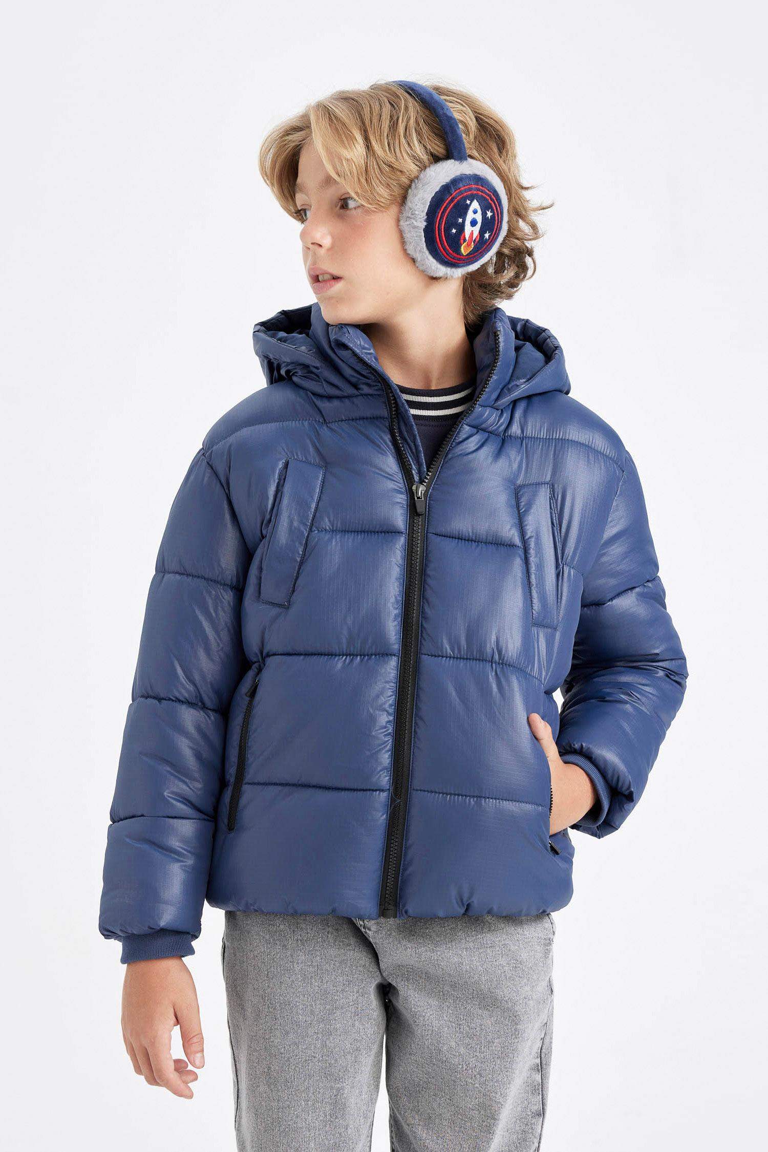 Boys Waterproof Hooded Zippered Pocket Puffer Jacket