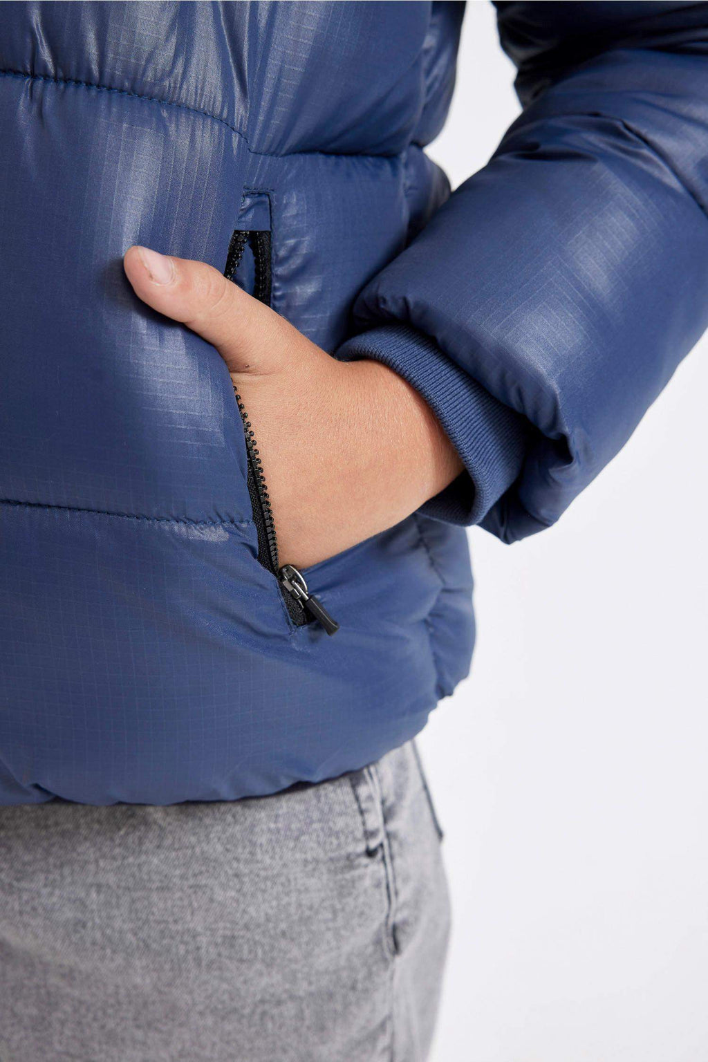 Boys Waterproof Hooded Zippered Pocket Puffer Jacket