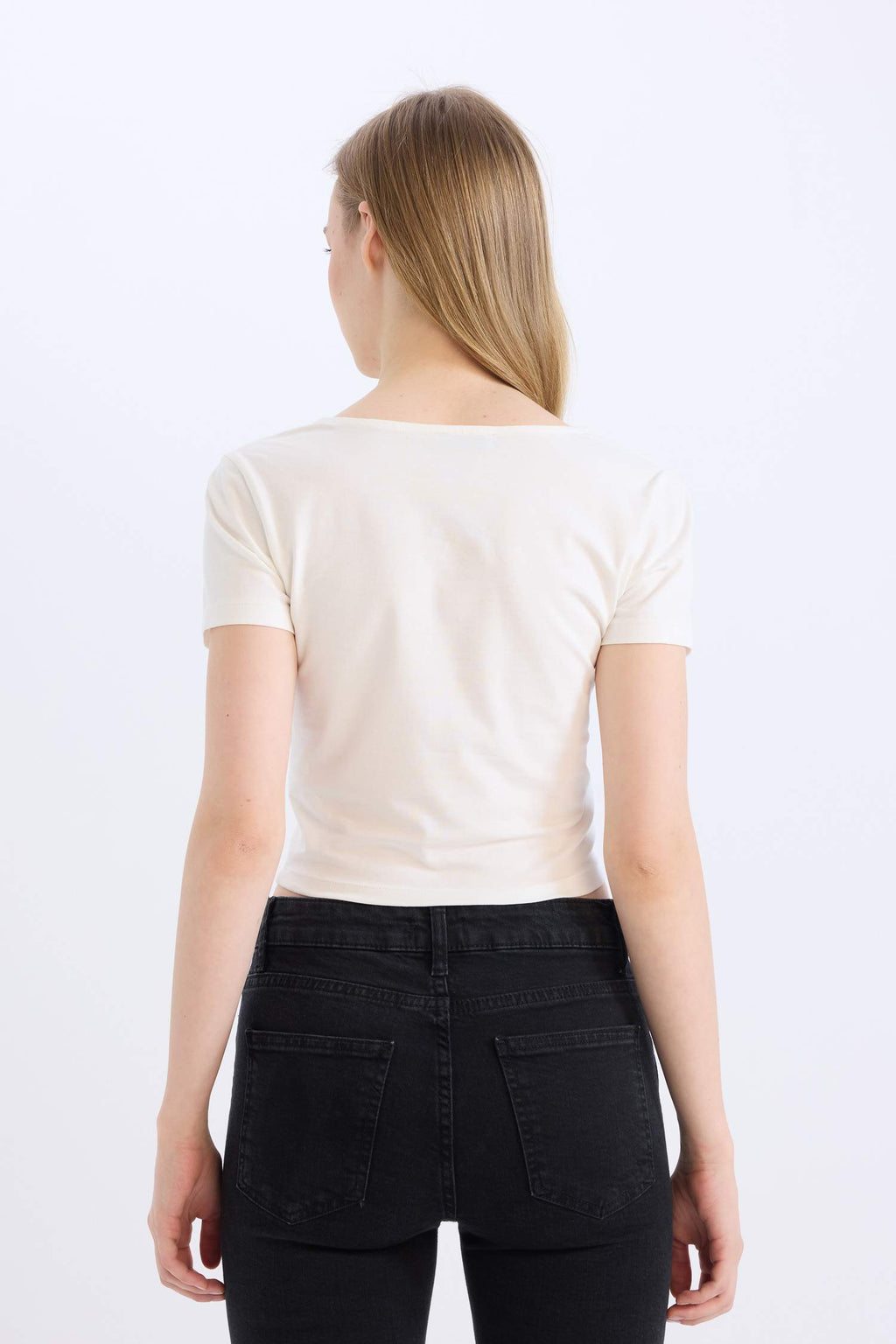 Slim Fit U Collar Short Sleeve T-Shirt