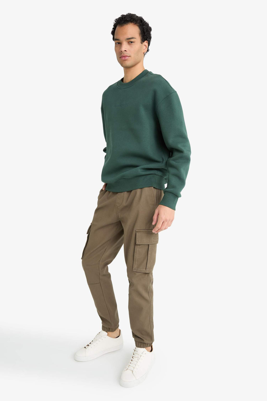 Regular Jogger With Cargo Pocket Trousers