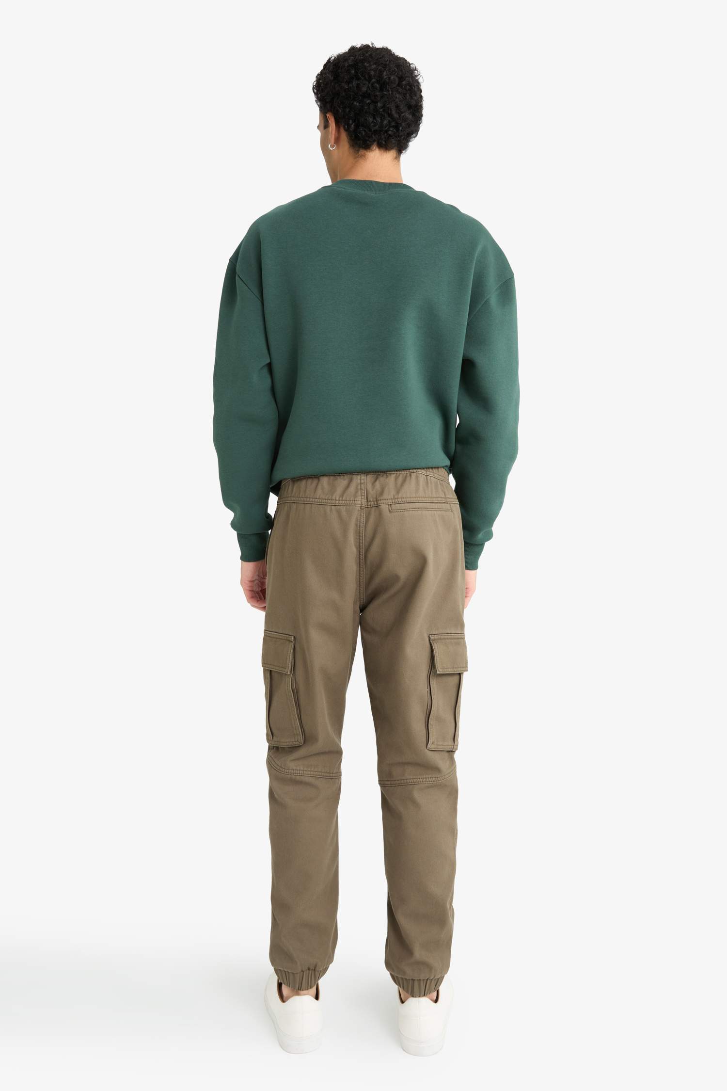 Regular Jogger With Cargo Pocket Trousers