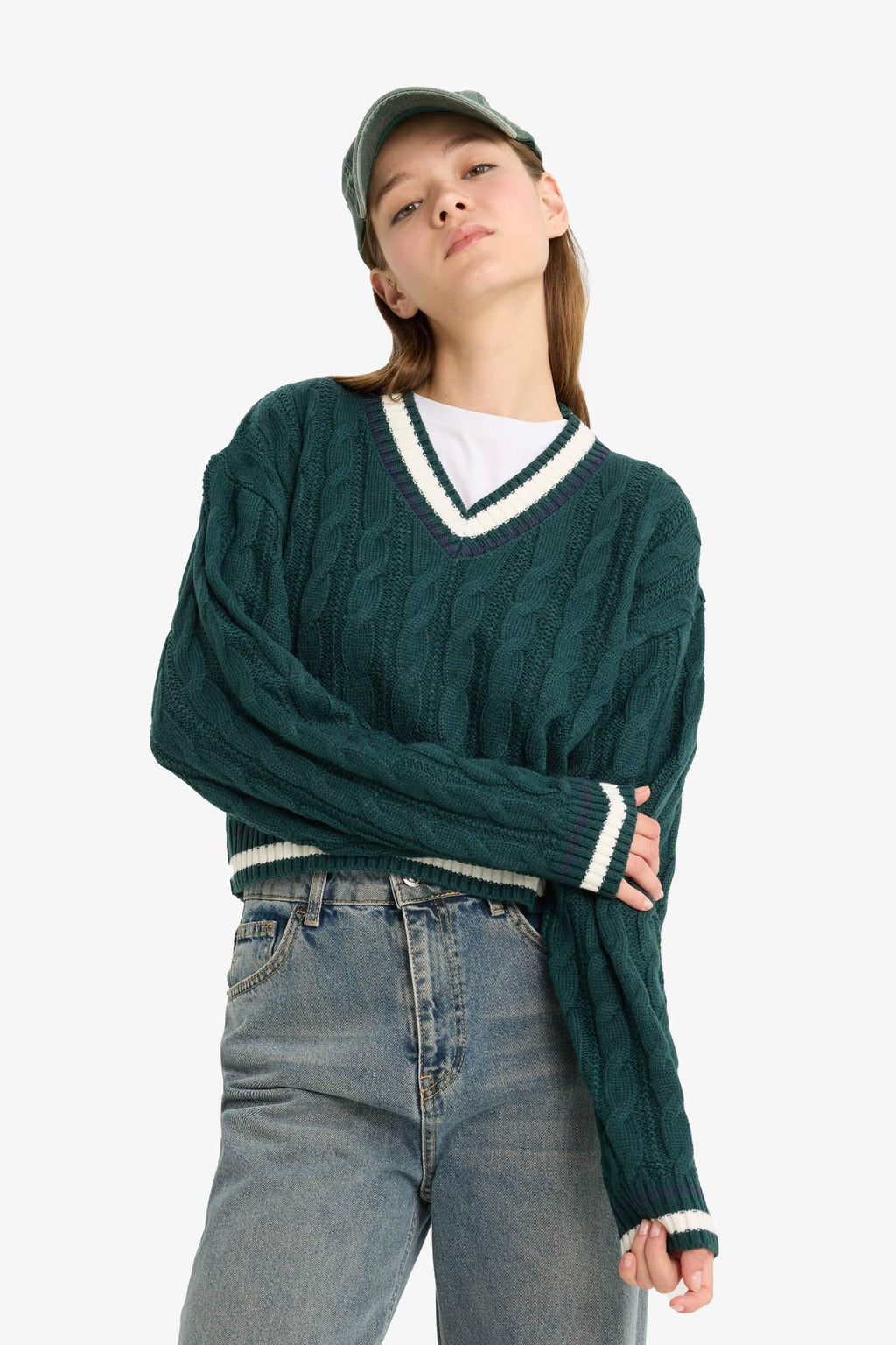 Regular Fit V-Neck Cable Knit Sweater