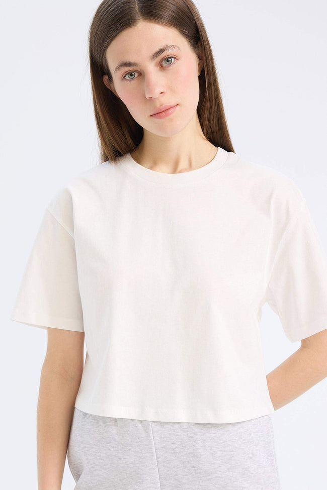 Boxy Fit Crew Neck Basic Cotton T-Shirt Hover Image